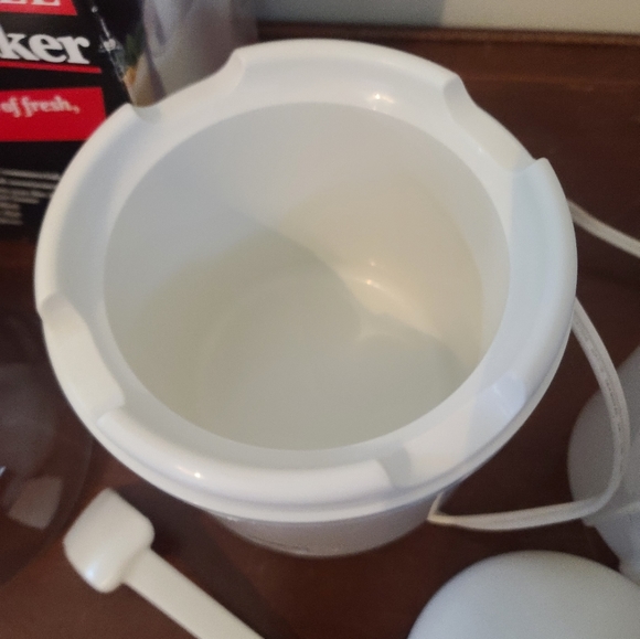 Kitchen Vintage Salton Additive Free Yogurt Maker Poshmark